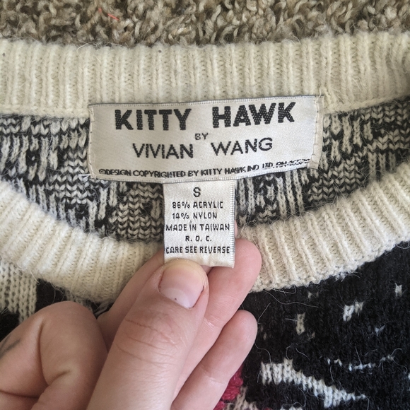 Graphic Vintage Sweater - Picture 6 of 8